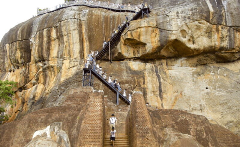 from-kandy-sigiriya-rock-fortress-and-wildlife-safari
