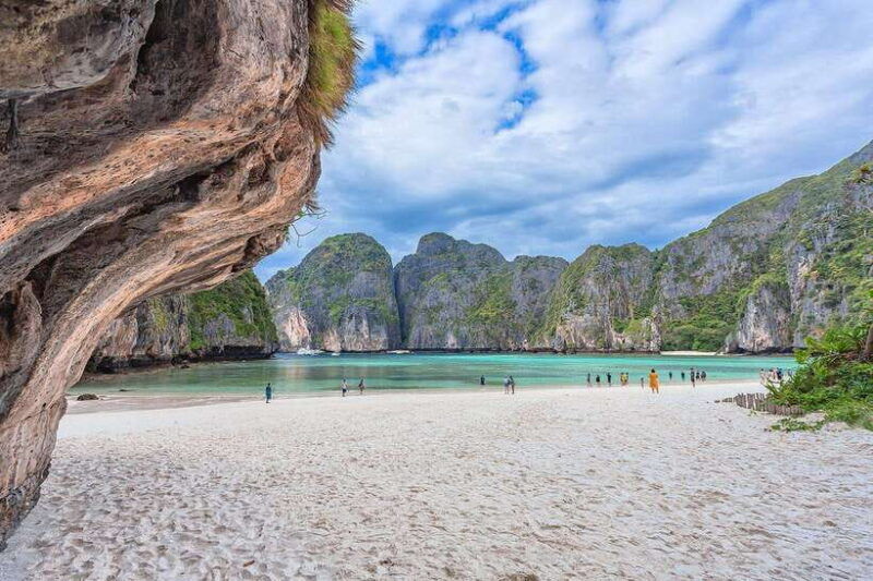 from-krabi-maya-bay-bamboo-phi-phi-islands-day-tour
