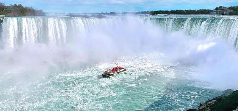 from-niagara-falls-canada-tour-boat-lunch-journey-skylon
