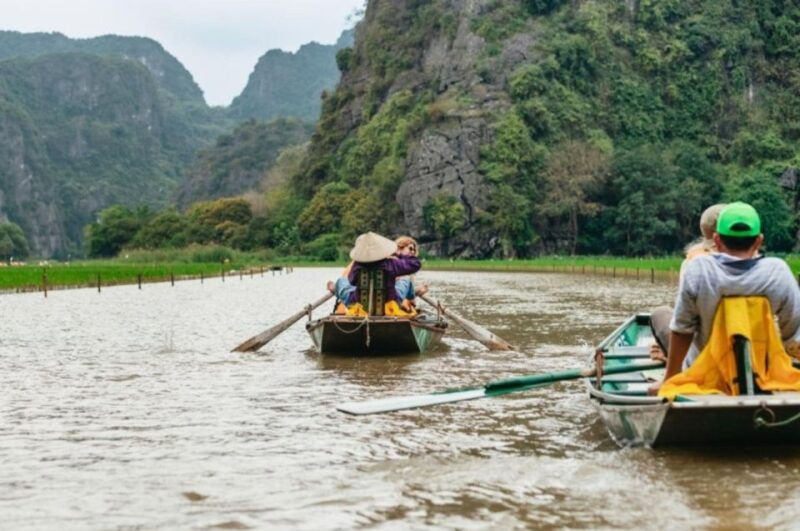 from-ninh-binh-hoa-lu-trang-an-mua-cave-full-day-2