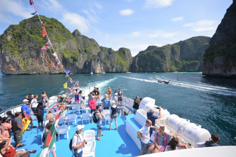 from-phuket-snorkeling-ferry-cruise-to-phi-phi-islands