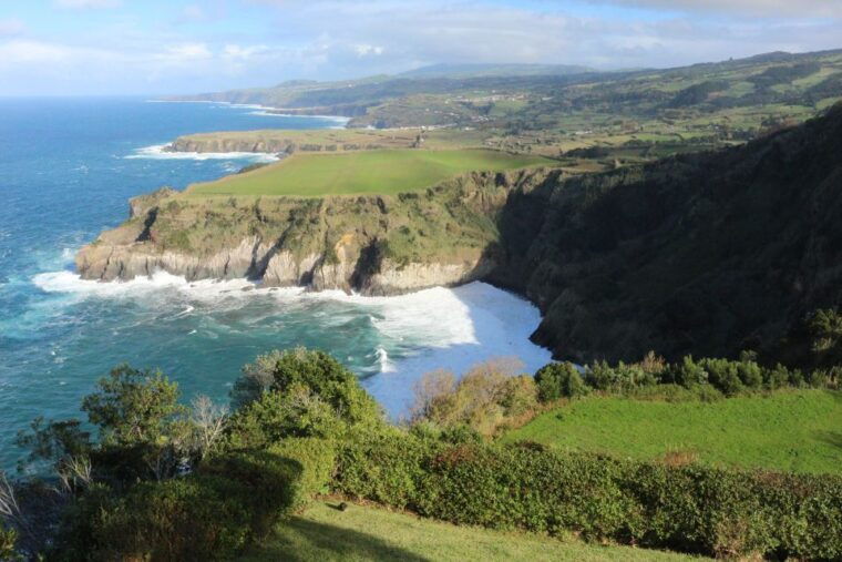 from-ponta-delgada-furnas-guided-day-trip-4x4-adventure