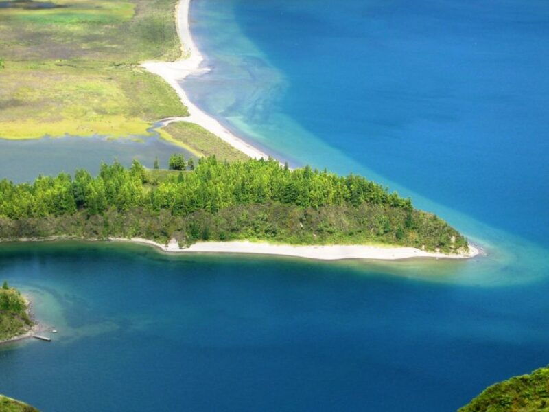 from-ponta-delgada-lagoa-do-fogo-half-day-jeep-tour