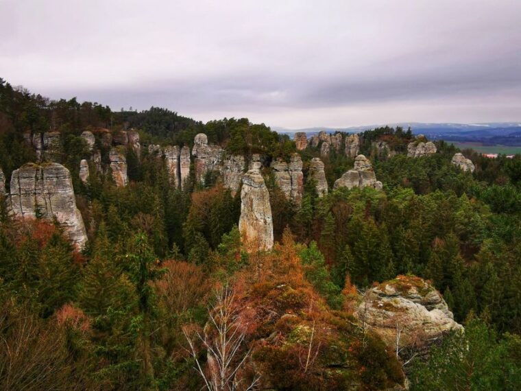 from-prague-full-day-bohemian-paradise-guided-hiking-trip