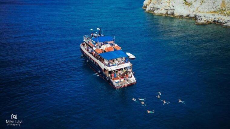 from-rhodes-city-boat-day-trip-to-lindos