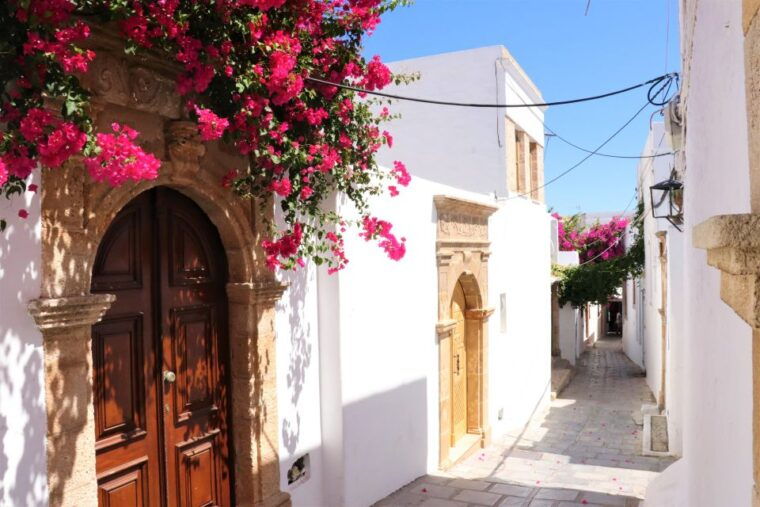 from-rhodes-town-day-trip-to-lindos