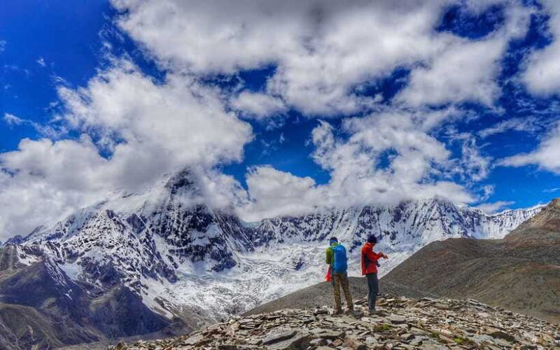 from-shangri-la-yubeng-village-4-day-hiking-adventure