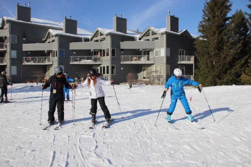 from-toronto-blue-mountain-beginner-skiing-lesson