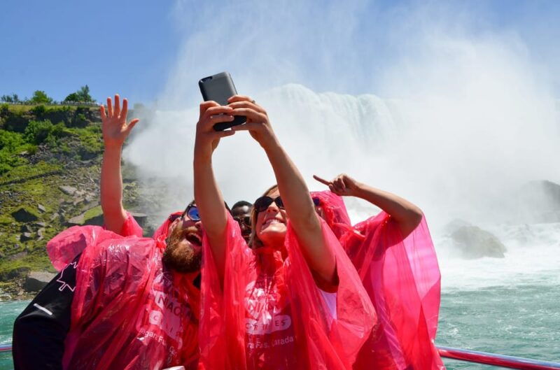 from-toronto-niagara-falls-full-day-bus-tour