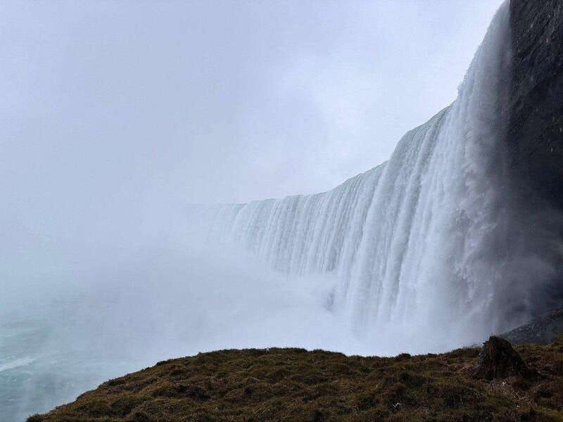 from-toronto-niagara-falls-private-day-tour