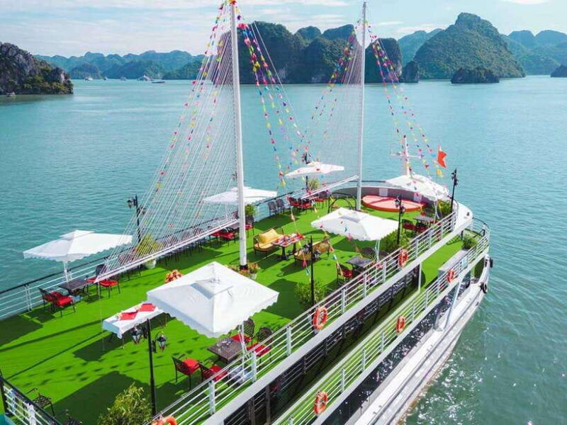 full-day-ha-long-cruise-with-sea-activities-local-lunch
