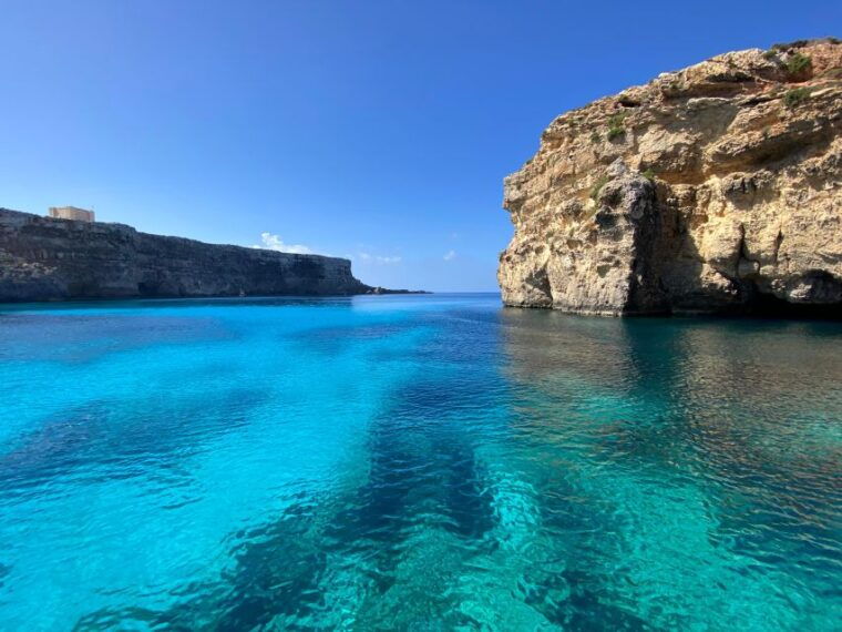 full-day-private-boat-charter-in-malta-comino