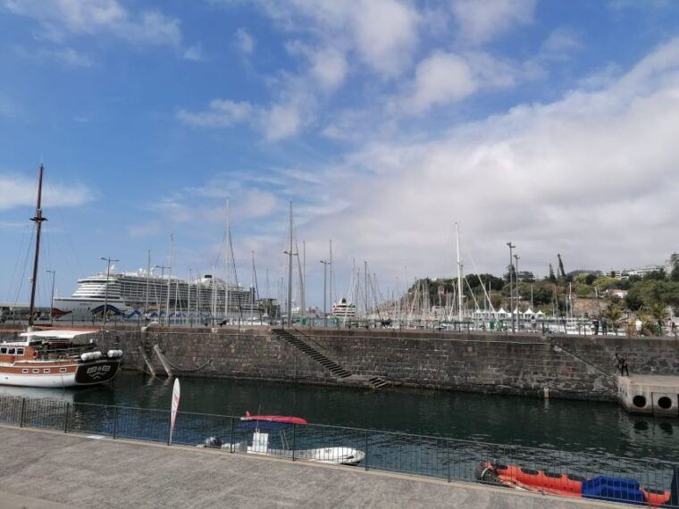 funchal-private-guided-tour-of-historic-center-by-tuk-tuk