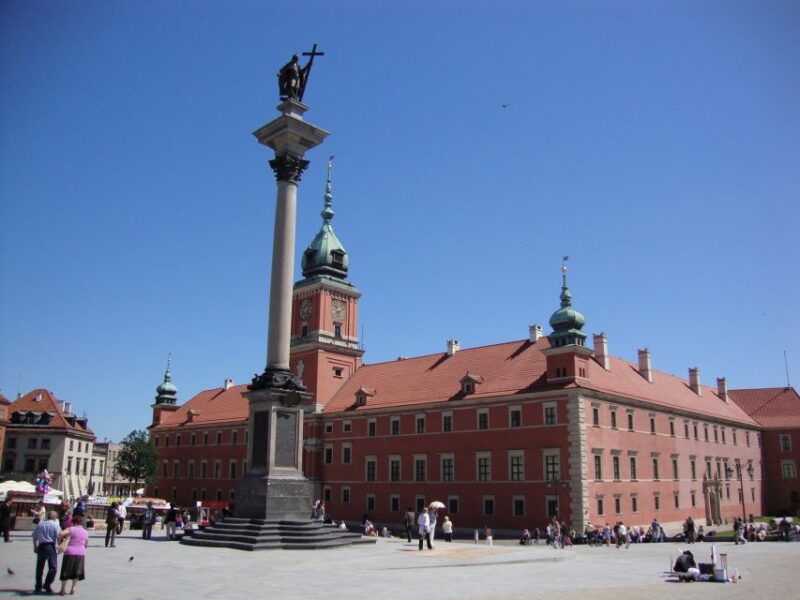 gdansk-private-guided-tour-to-warsaw-with-transportation