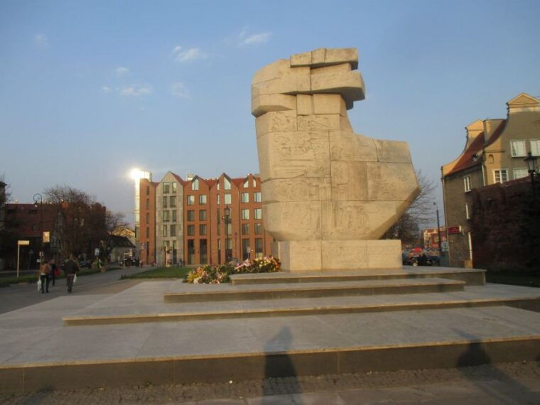 gdansk-private-wwii-tour-with-museum-of-the-second-world-war