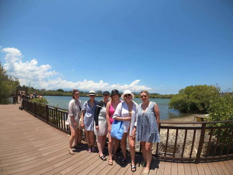 gili-trawangan-private-snorkeling-coral-statues-turtles