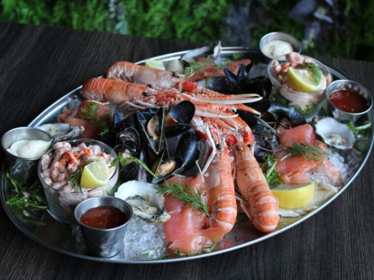 glasgow-luxury-seafood-platter-at-scottish-restaurant