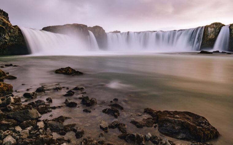 godafoss-waterfall-laufas-turf-house-from-akureyri