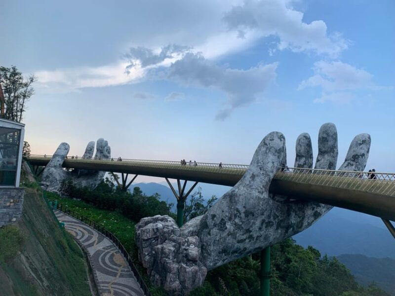 golden-bridge-ba-na-hills-tour-with-spanish-guide