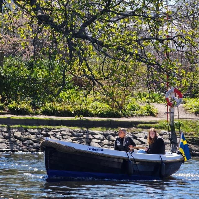 gothenburg-city-center-electric-selfdrive-boat-tour