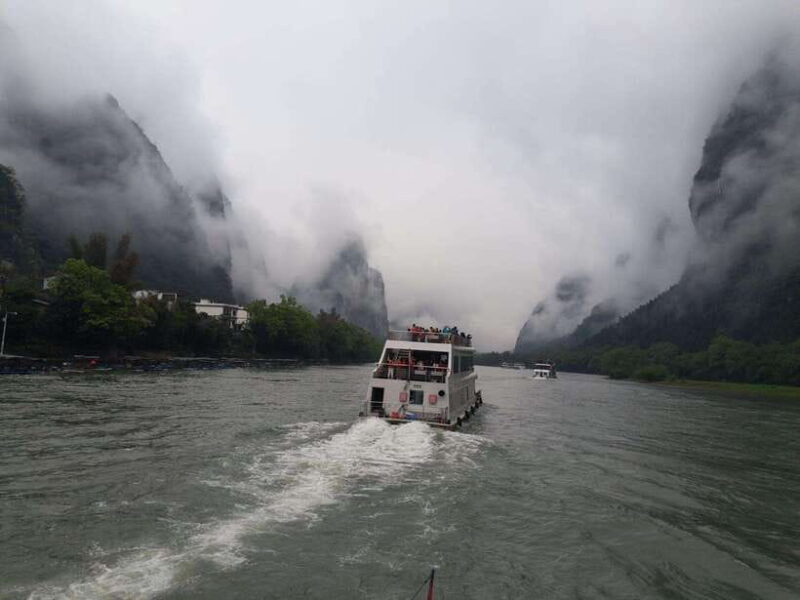 guilin-li-river-cruise-with-transfer-to-yangshuo