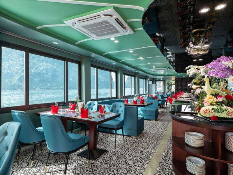 ha-long-bai-tu-long-bay-cruise-wt-kayakking-buffet-lunch