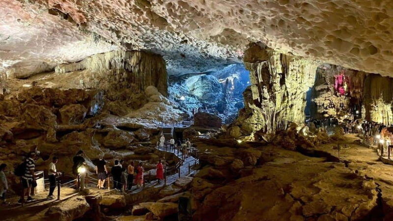 ha-long-bay-1-day-kayaking-ti-top-island-surprising-cave
