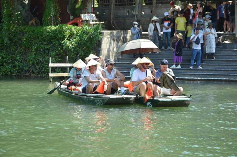 ha-noi-hoa-lu-trang-an-day-trip-to-mua-cave-by-limousine