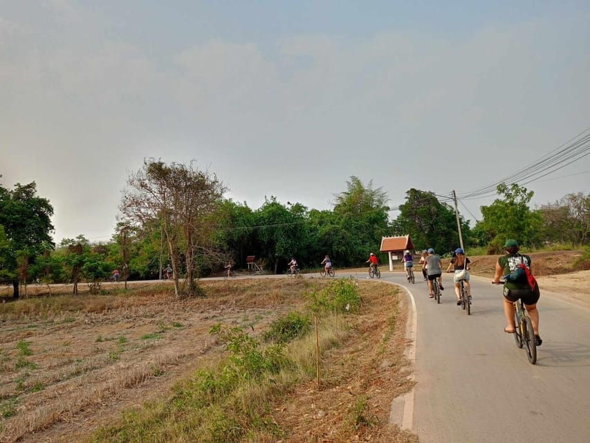 half-day-sukhothai-countryside-bicycle