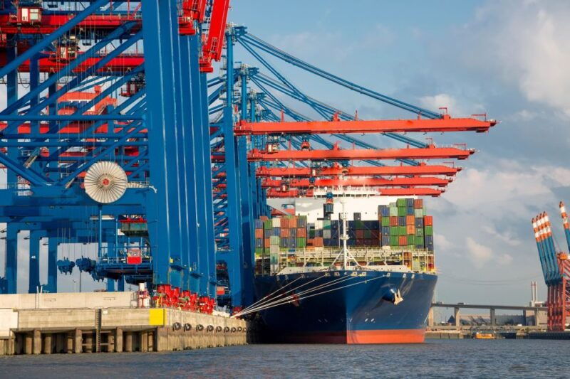 hamburg-grand-harbor-tour-with-the-passenger-ship
