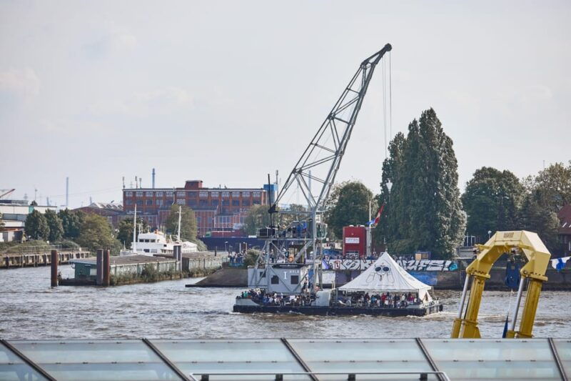 hamburg-port-anniversary-cruise-to-the-entry-parade