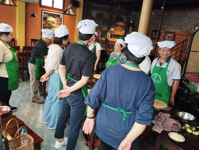hanoi-authentic-cooking-class-and-local-market-with-chef
