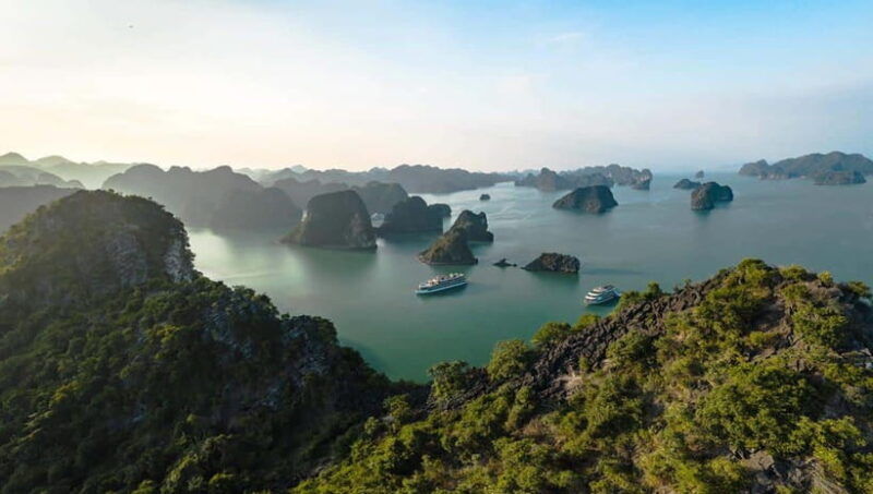 hanoi-halong-lan-ha-bay-cruise-with-limousine-transfer-2