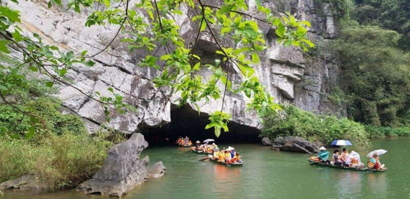 hanoi-trang-an-bai-dinh-and-mua-cave-fullday