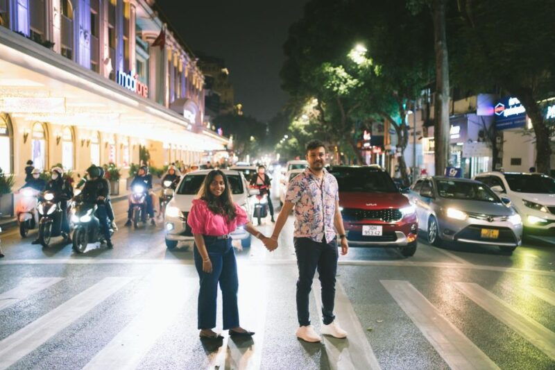 hanois-night-photoshoot-with-a-local-photographer