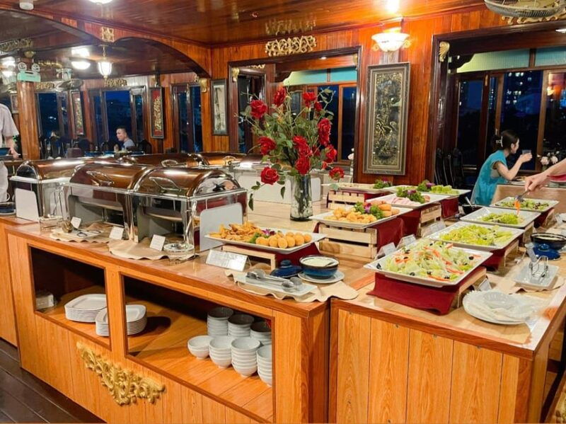 hcm-saigon-river-buffet-dinner-cruise-with-private-table