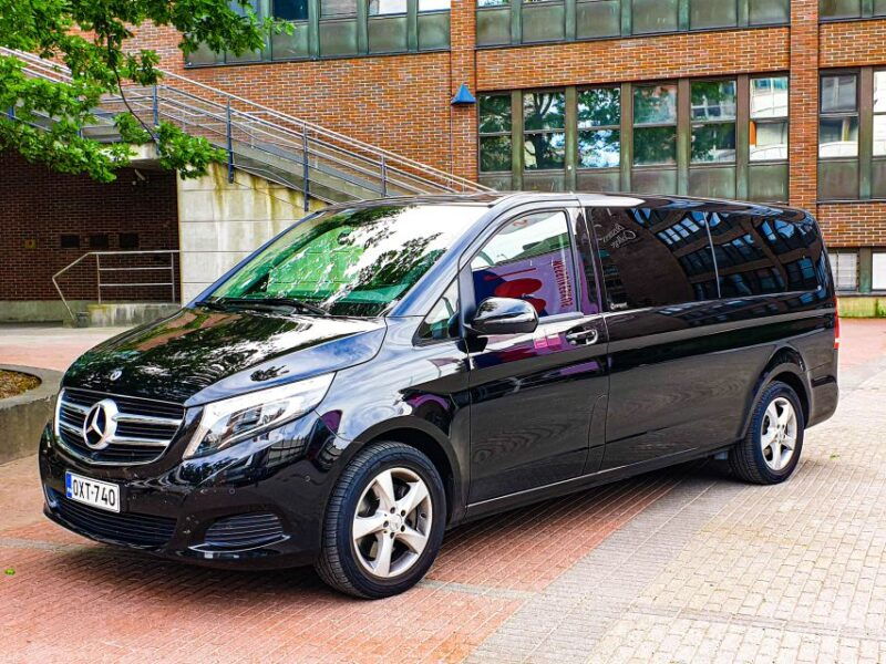 helsinki-private-driver-hire-for-city-sightseeing