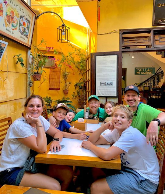 hoi-an-street-food-tour-with-billy