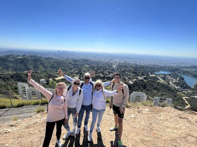 hollywood-sign-hiking-to-the-sign-with-a-french-tour-guide