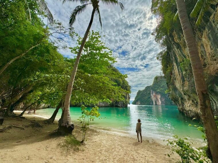 hong-islands-one-day-tour-plus-panoramic-view