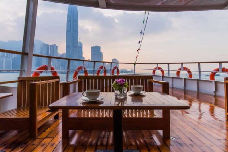 hong-kong-victoria-harbour-star-ferry-day-cruise