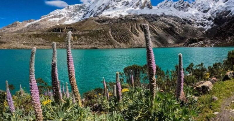 huaraz-rocotuyoc-lagoon-frozen-lagoon-hiking