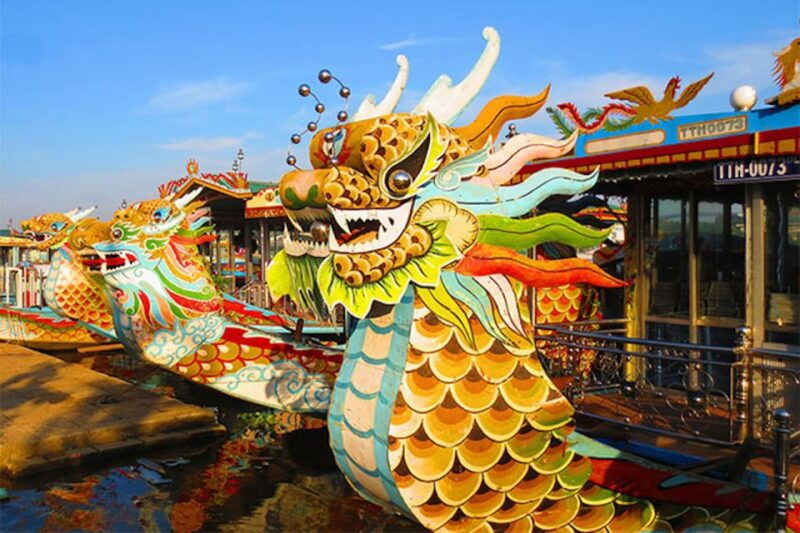 hue-sunset-cruise-along-perfume-river