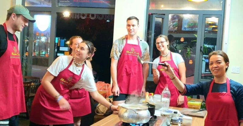 hue-vegetarian-cooking-class-with-local-family