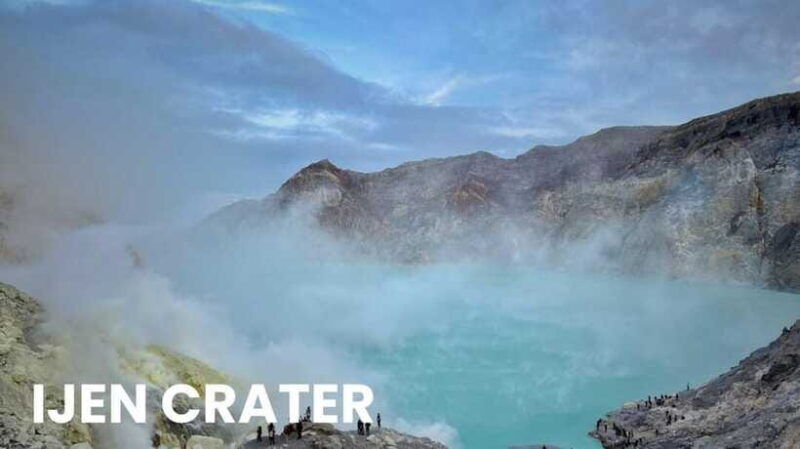 ijen-crater-midnight-adventure