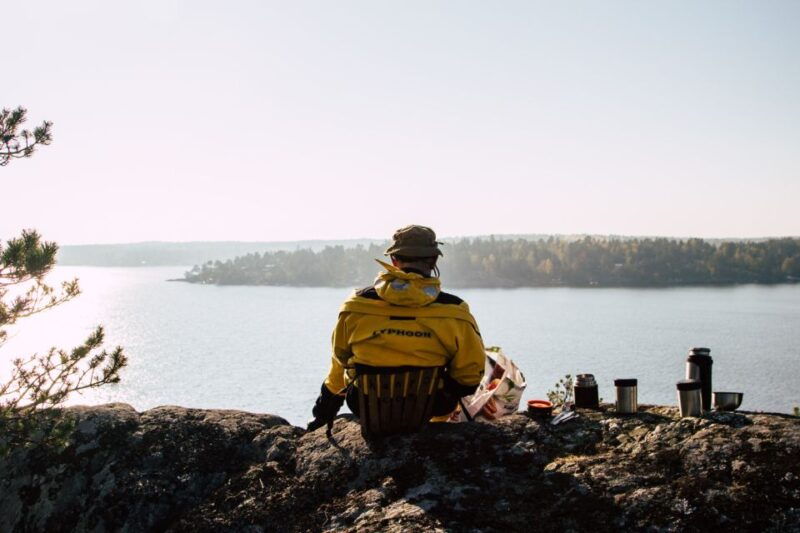 island-hopping-by-kayak-wild-camping-archipelago-escape