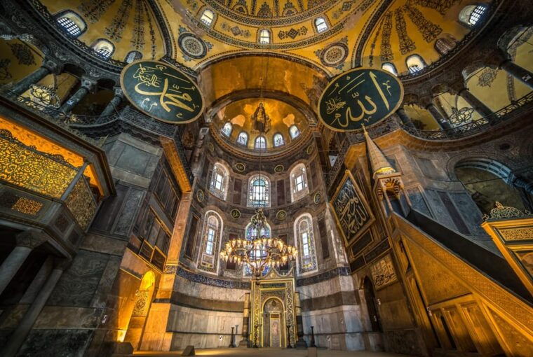 istanbul-blue-mosque-hagia-sophia-old-city-private-tour