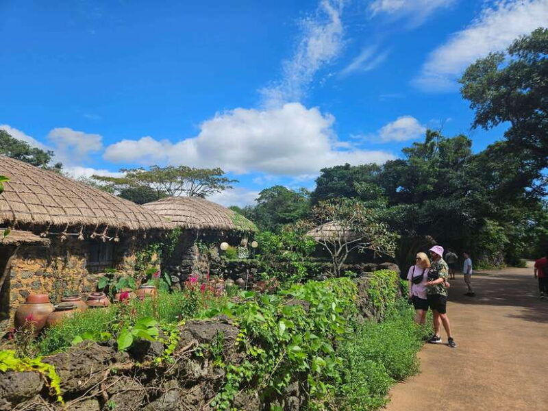jeju-island-explore-unesco-world-heritage-sites-by-bus