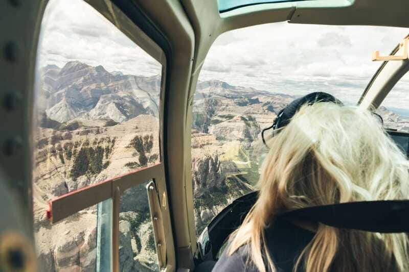 kananaskis-30-minute-heli-tour-of-minnewanka-lake-and-banff-2