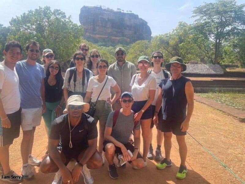 kandy-all-inclusive-sigiriya-rock-dambulla-cave-temple